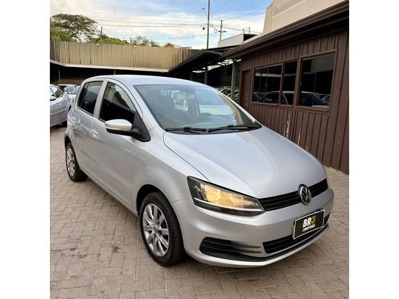 VOLKSWAGEN FOX 1.0 MI TRENDLINE 8V FLEX 4P MANUAL VOLKSWAGEN FOX 1.0 MI TRENDLINE 8V FLEX 4P MANUAL